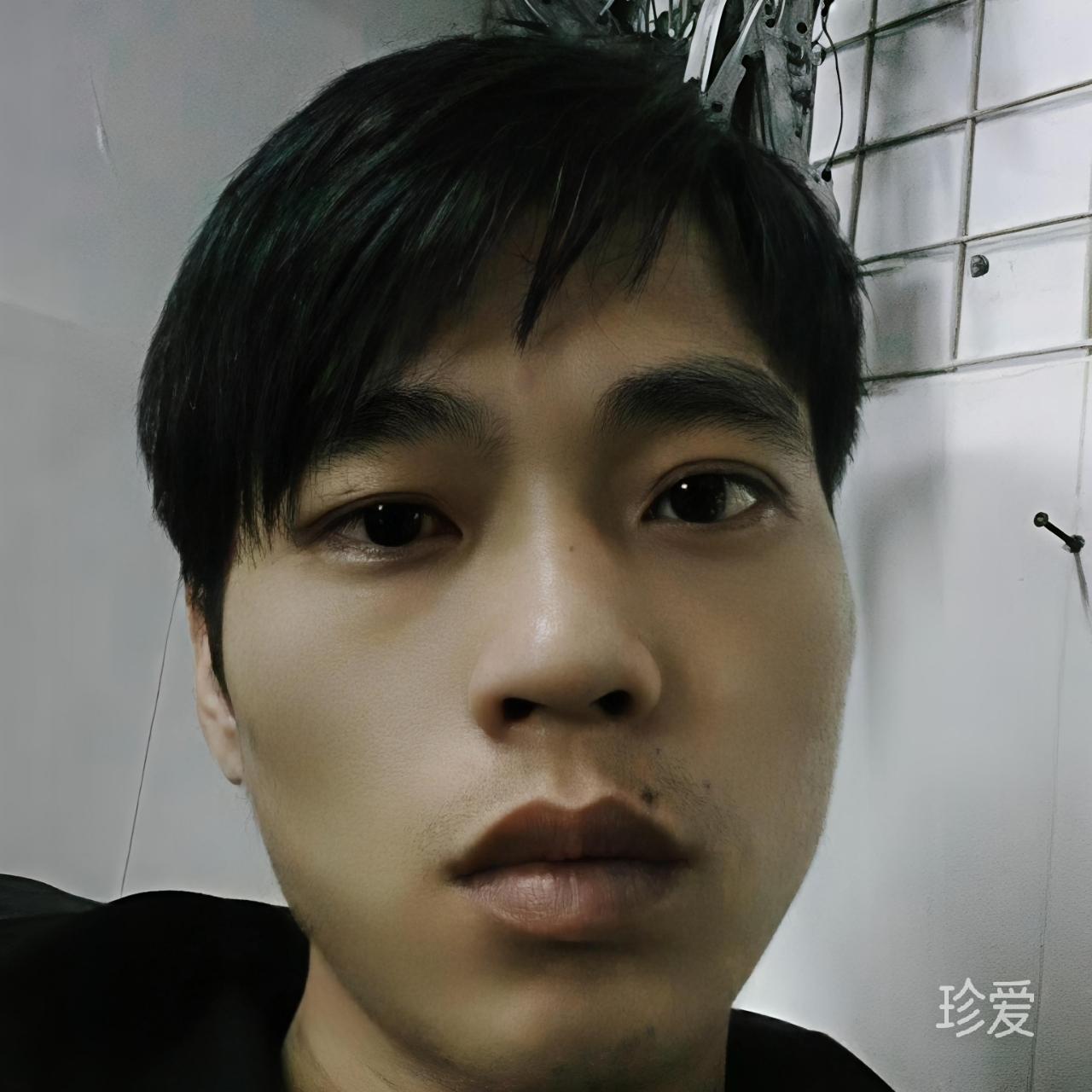 坐在四月看夕阳