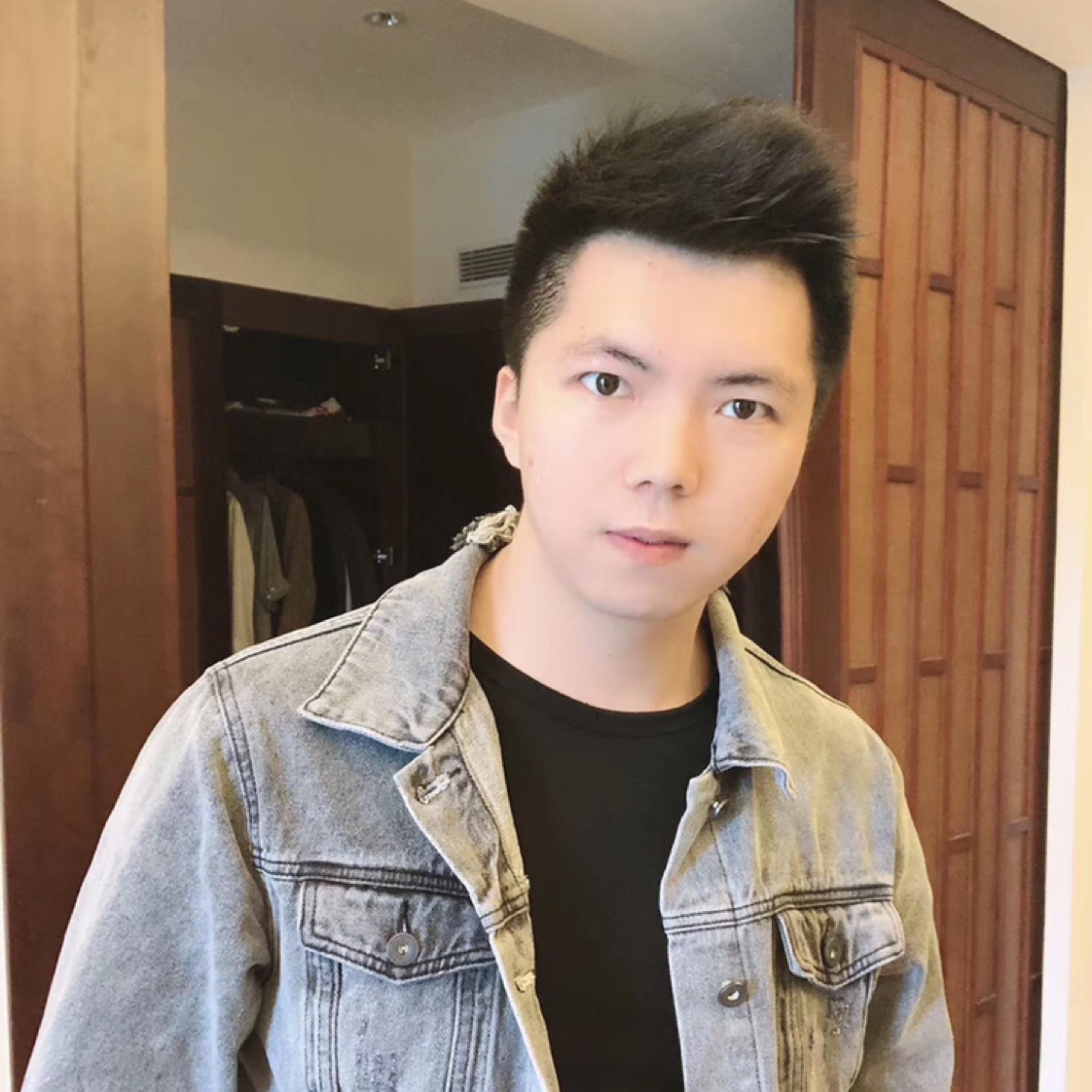 眼里只會(huì)有你