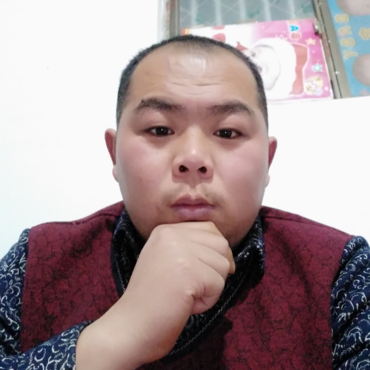 一個(gè)人在走