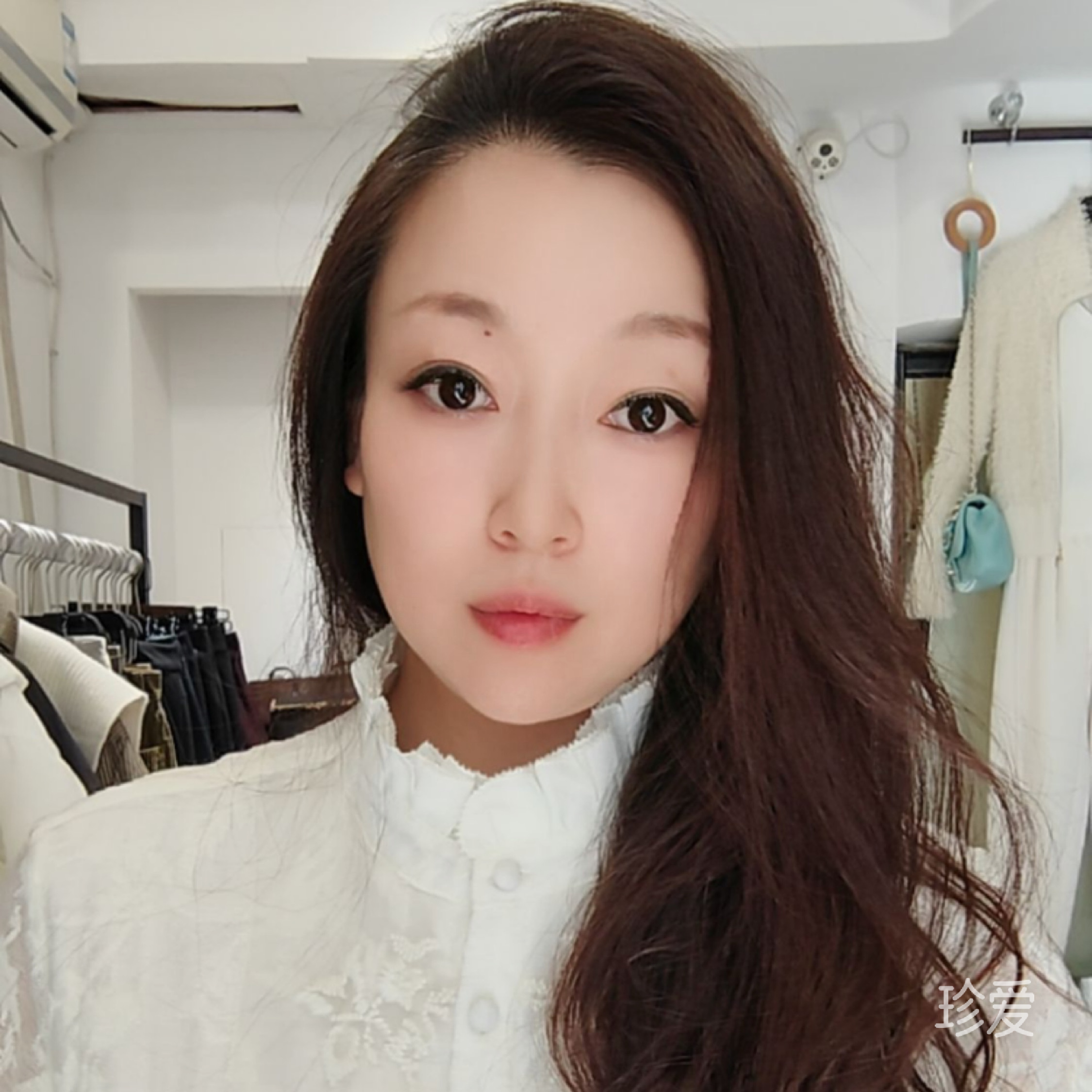 绚烂灰尘