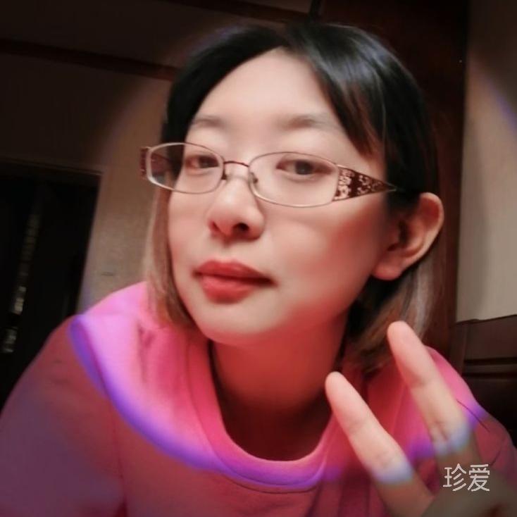 晨晨很安静