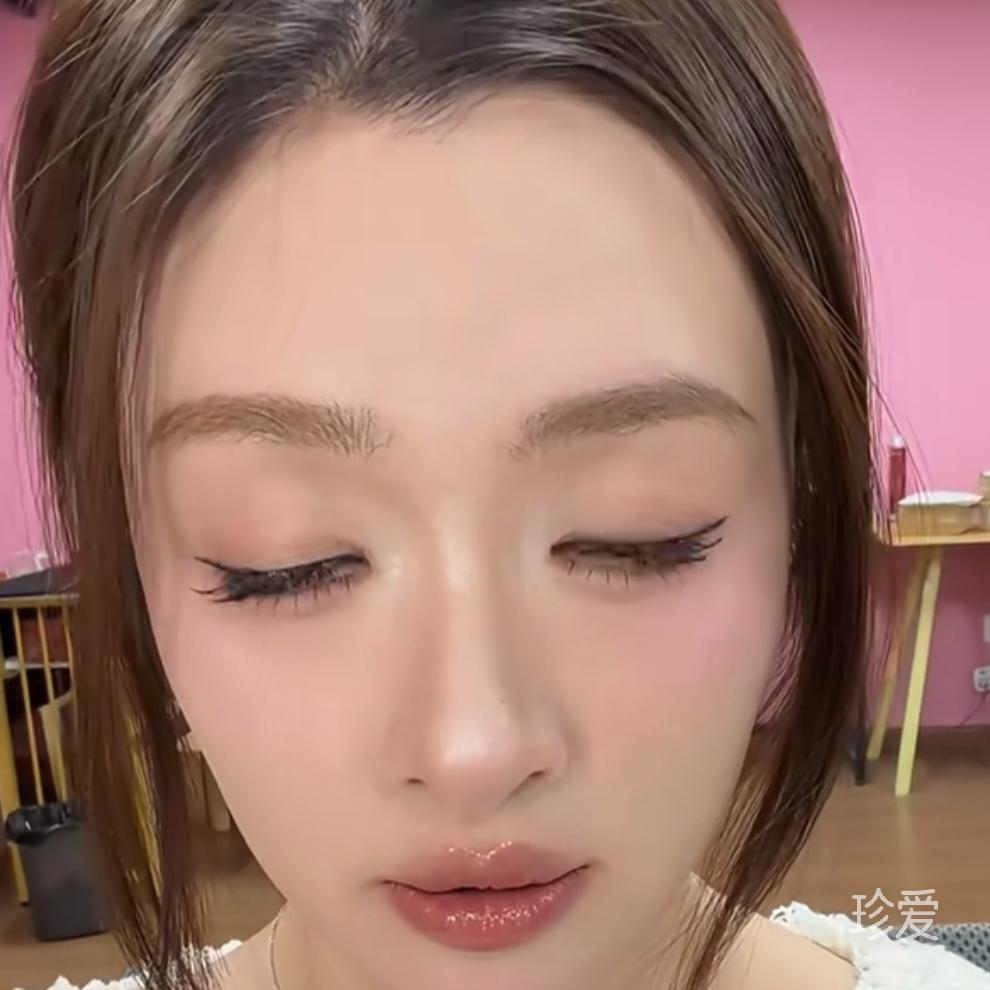 有一双爱笑的眼睛