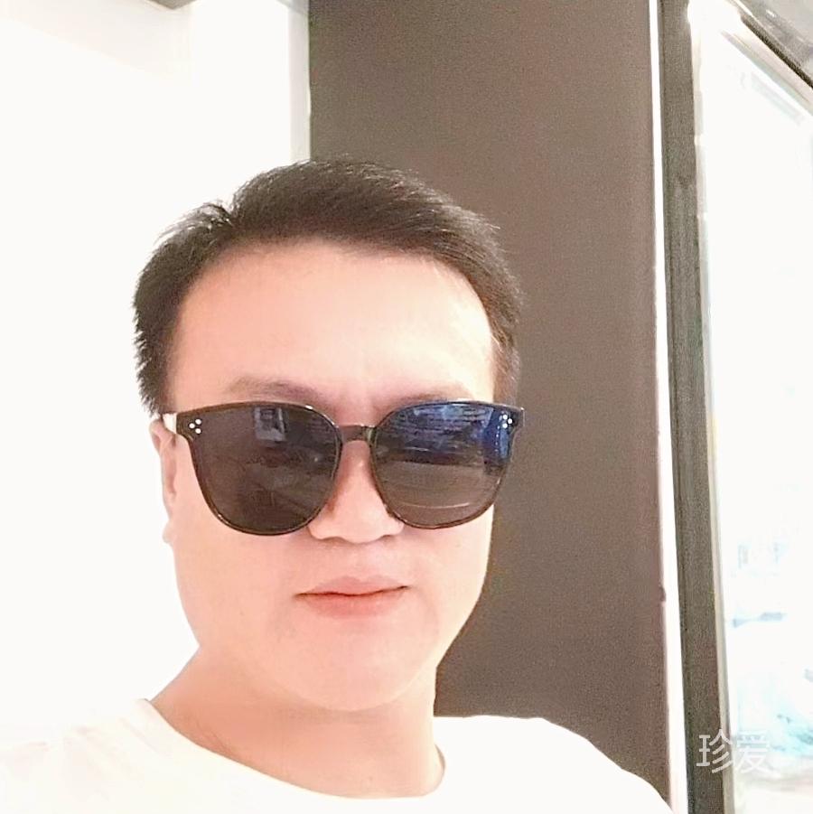 伊柒走