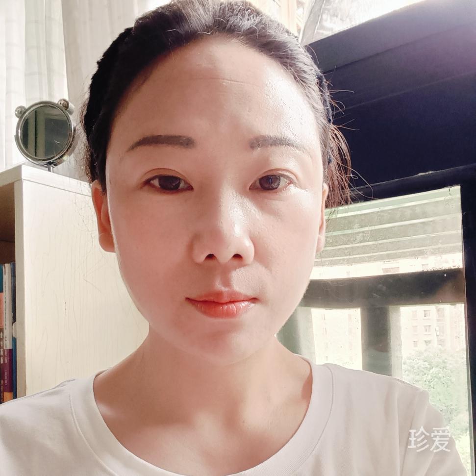 圆圆的月亮