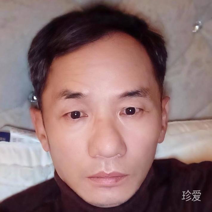 龙依