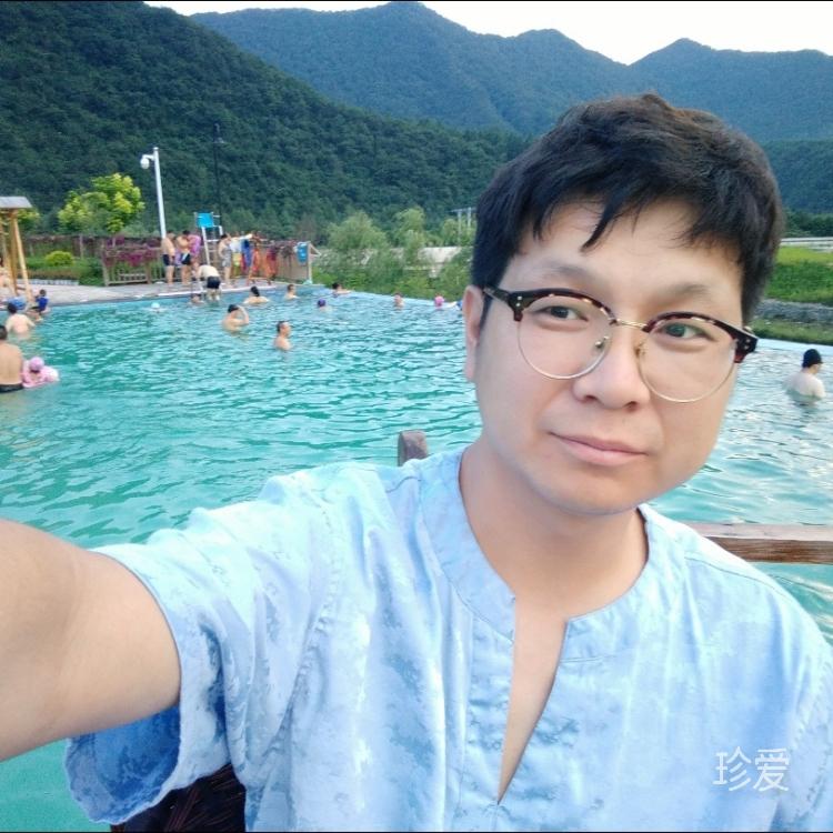 一片藍海凈如天