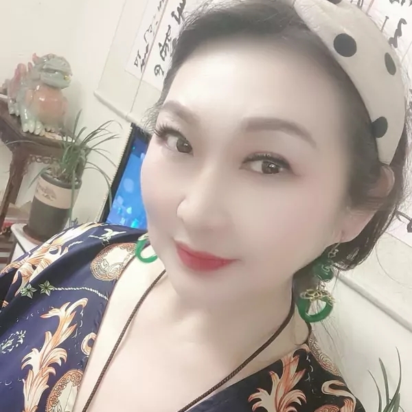 陽(yáng)光下的雪