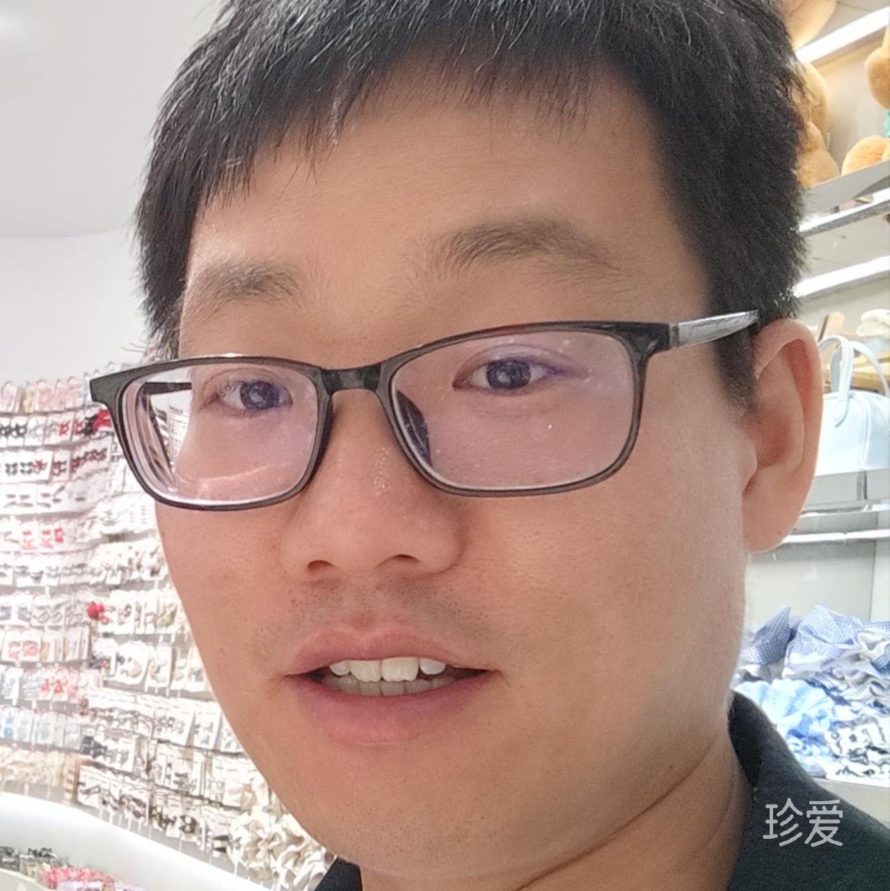 成熟自信豁达开朗