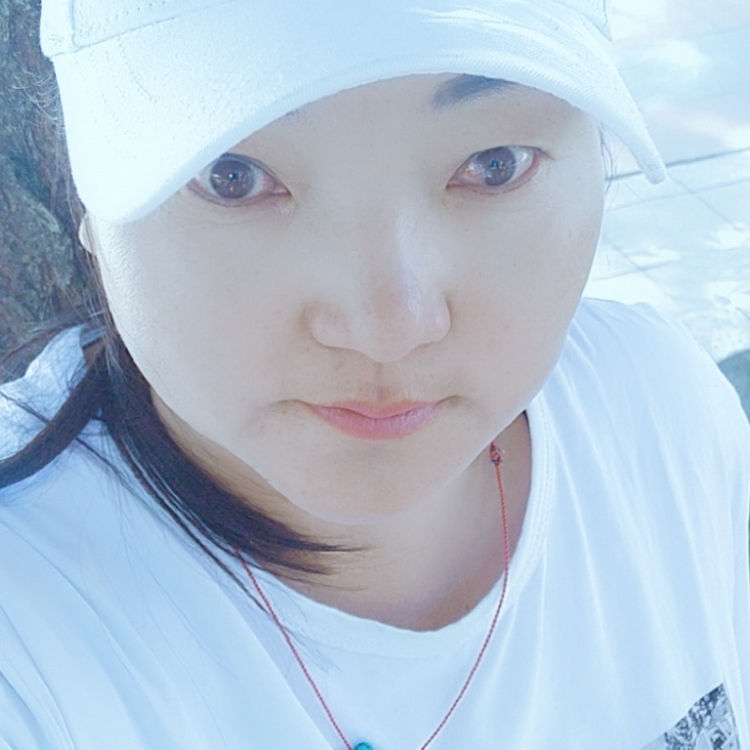 誰(shuí)決紅塵夢(mèng)