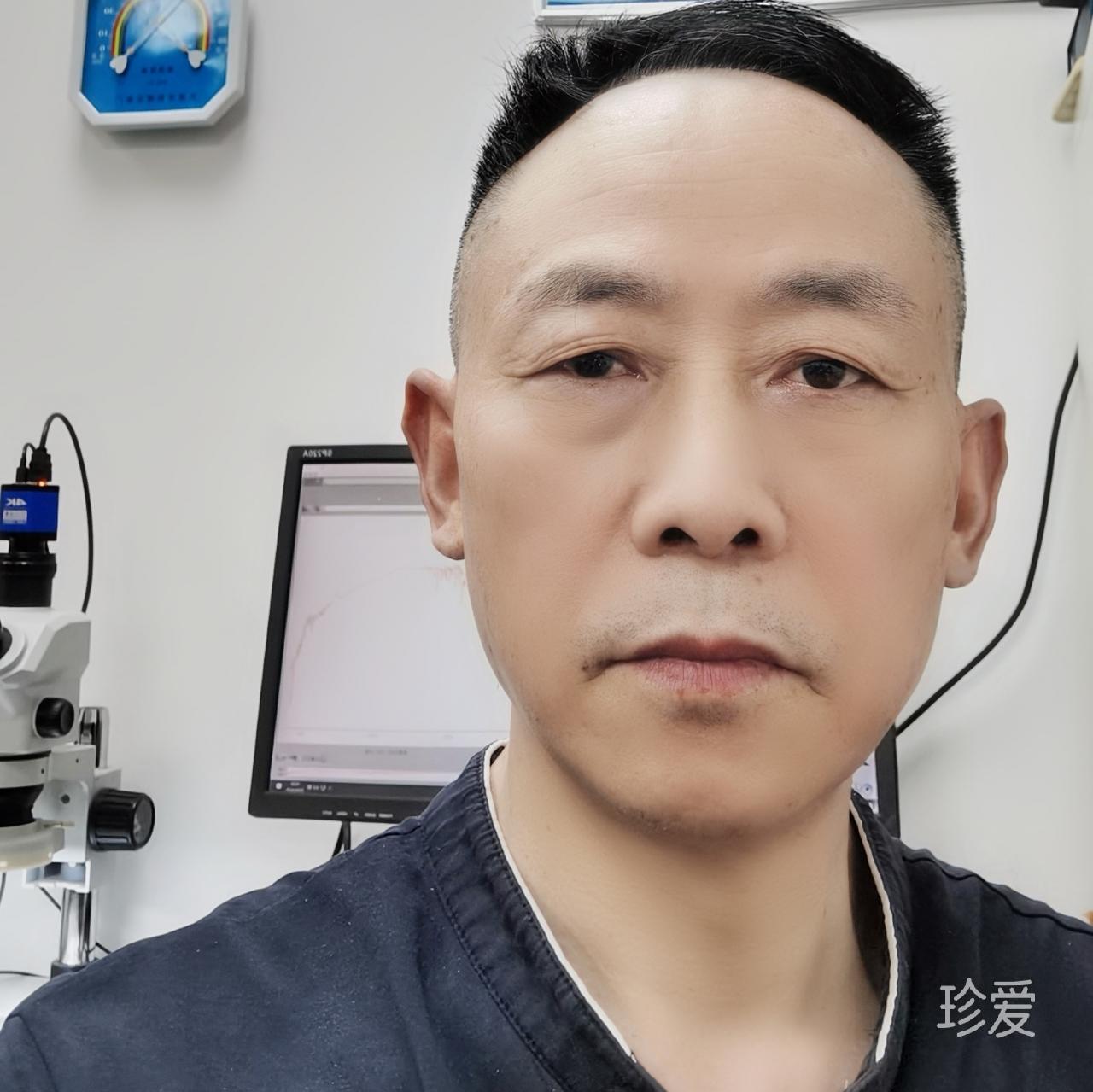 亮亮