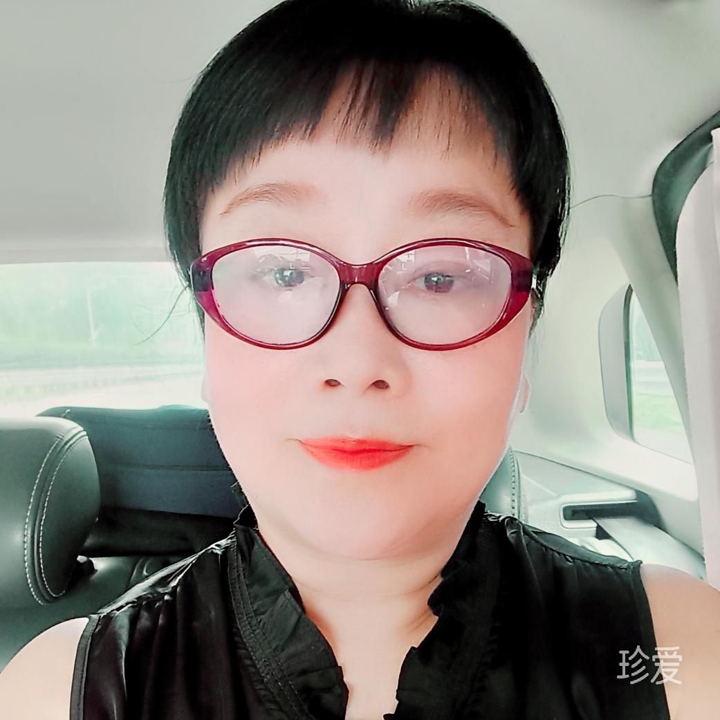 阳光下的笑脸