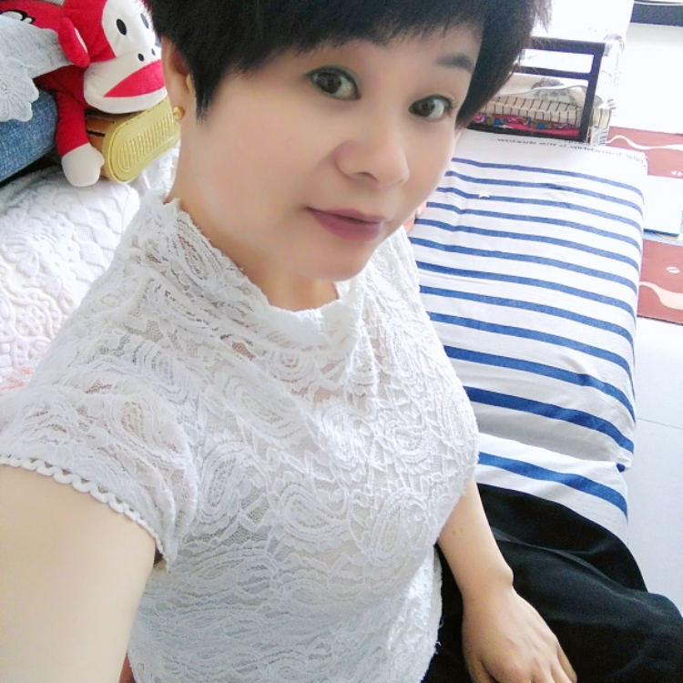 天仙化人
杨立红
