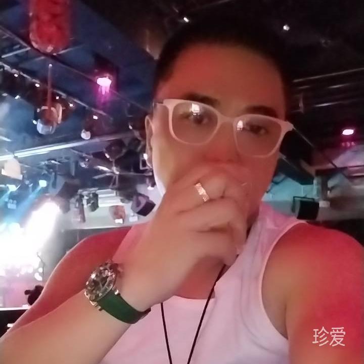 黑咖啡美式不加糖