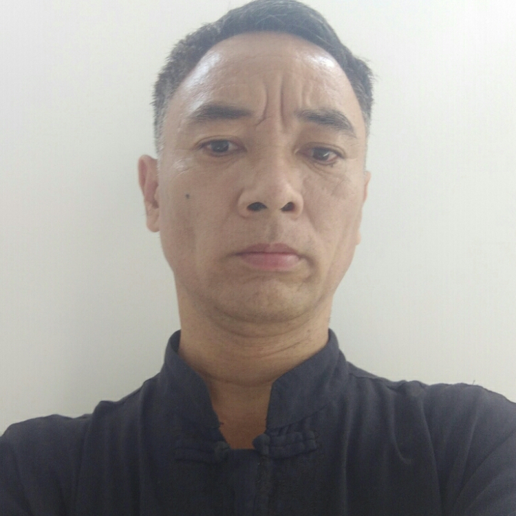 更加努力的男人