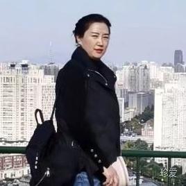 荷花池里的红蜻蜓