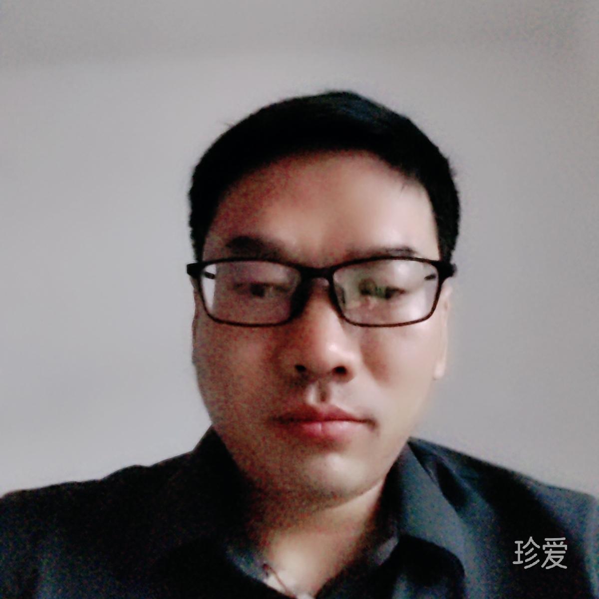 爱洗脸的小猫咪