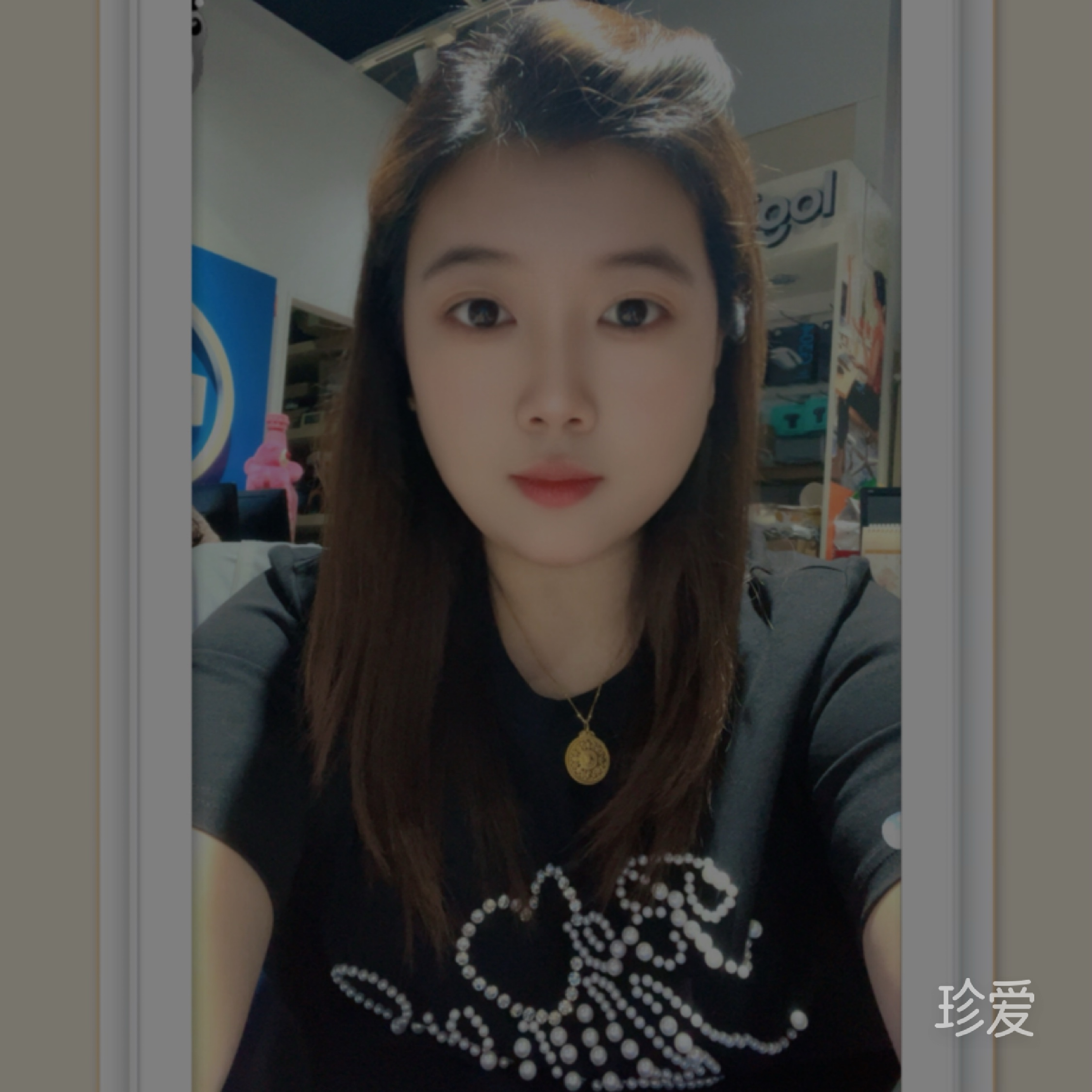 单只蝴蝶