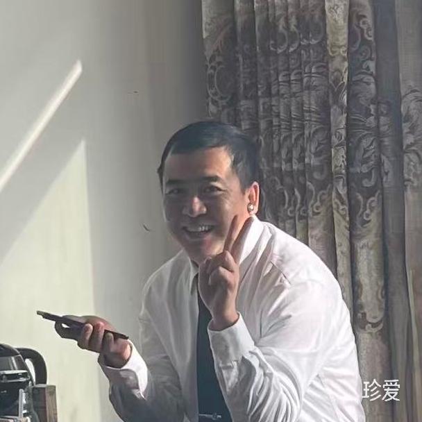 阿龙
