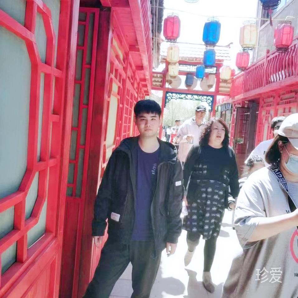 李先生