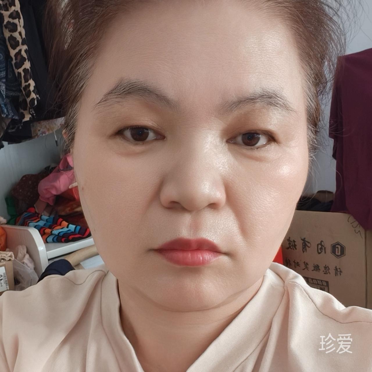 暗香浮动月