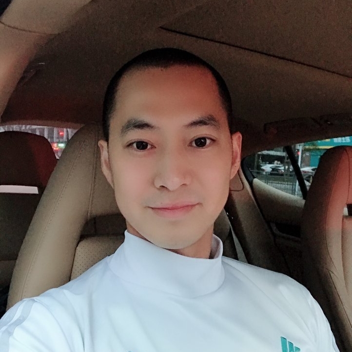 誰似相如善屬文