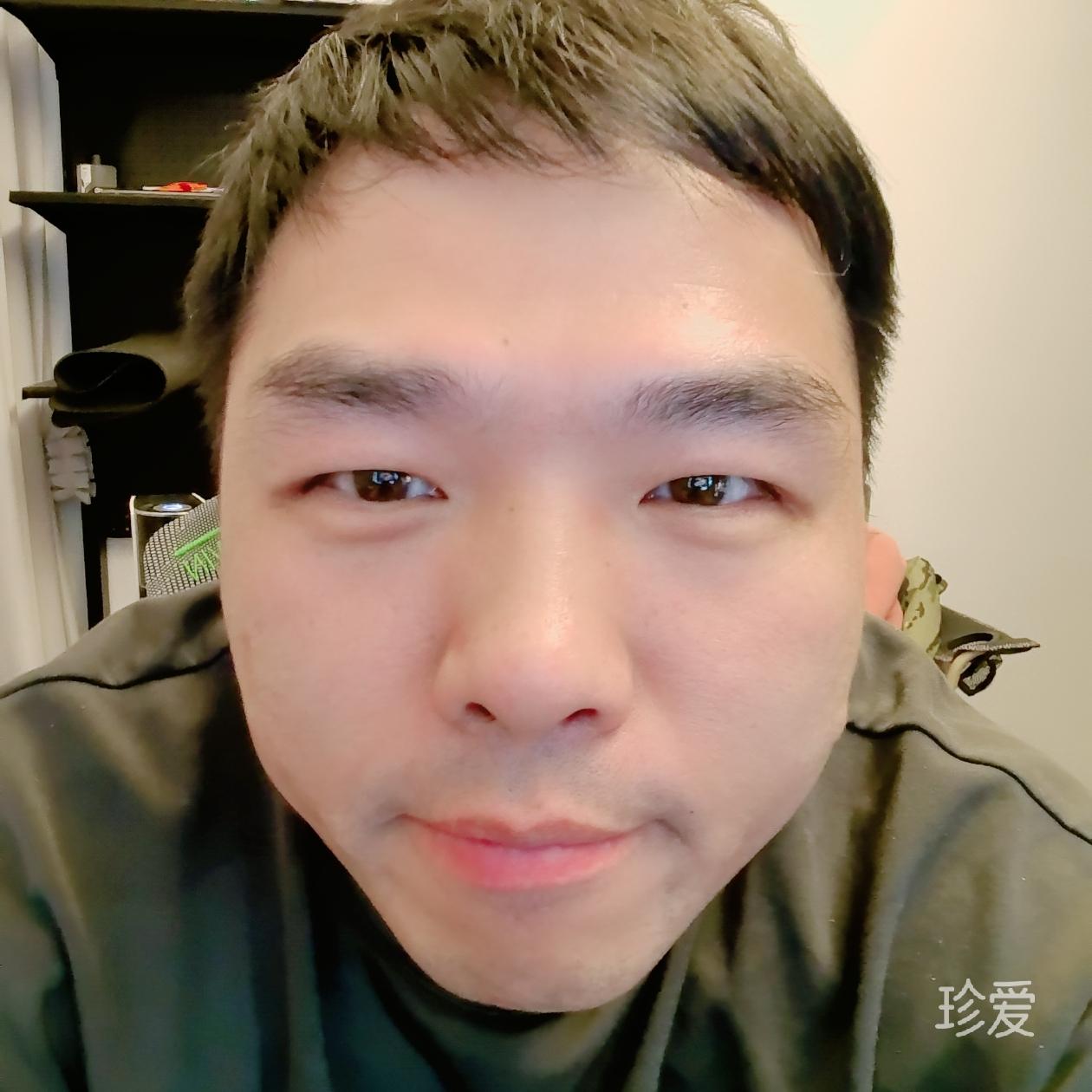 男兒至死是少年