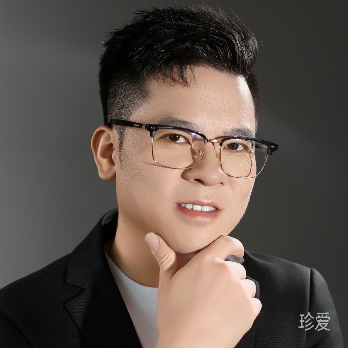 醉月茫茫人海中