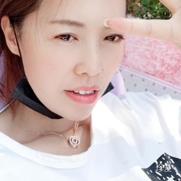 風(fēng)中的百合