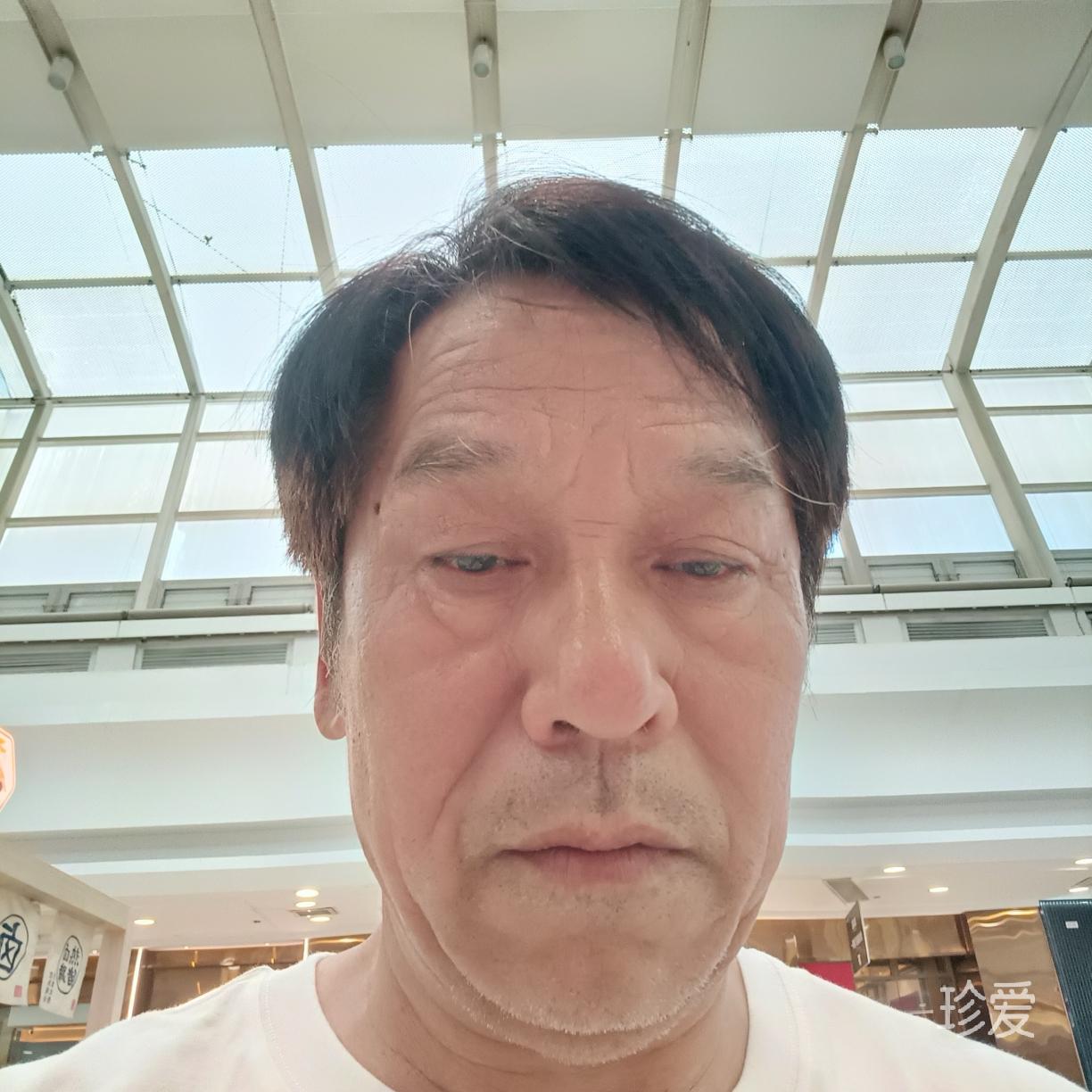 攜手同行過(guò)一生