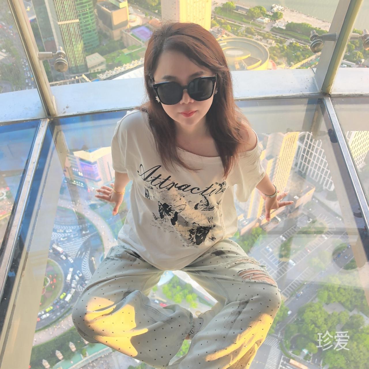 夜空下独处的角落里