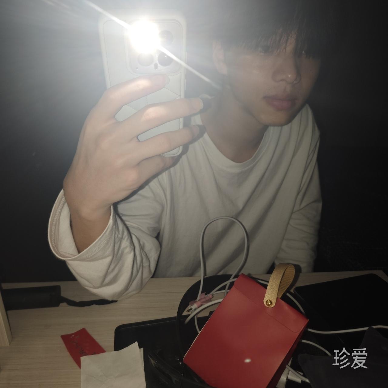 受伤的鱼