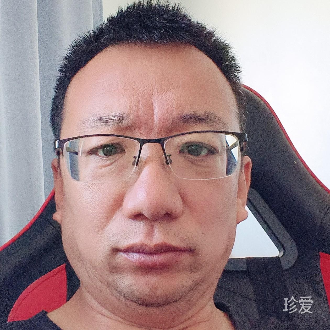 宏伟