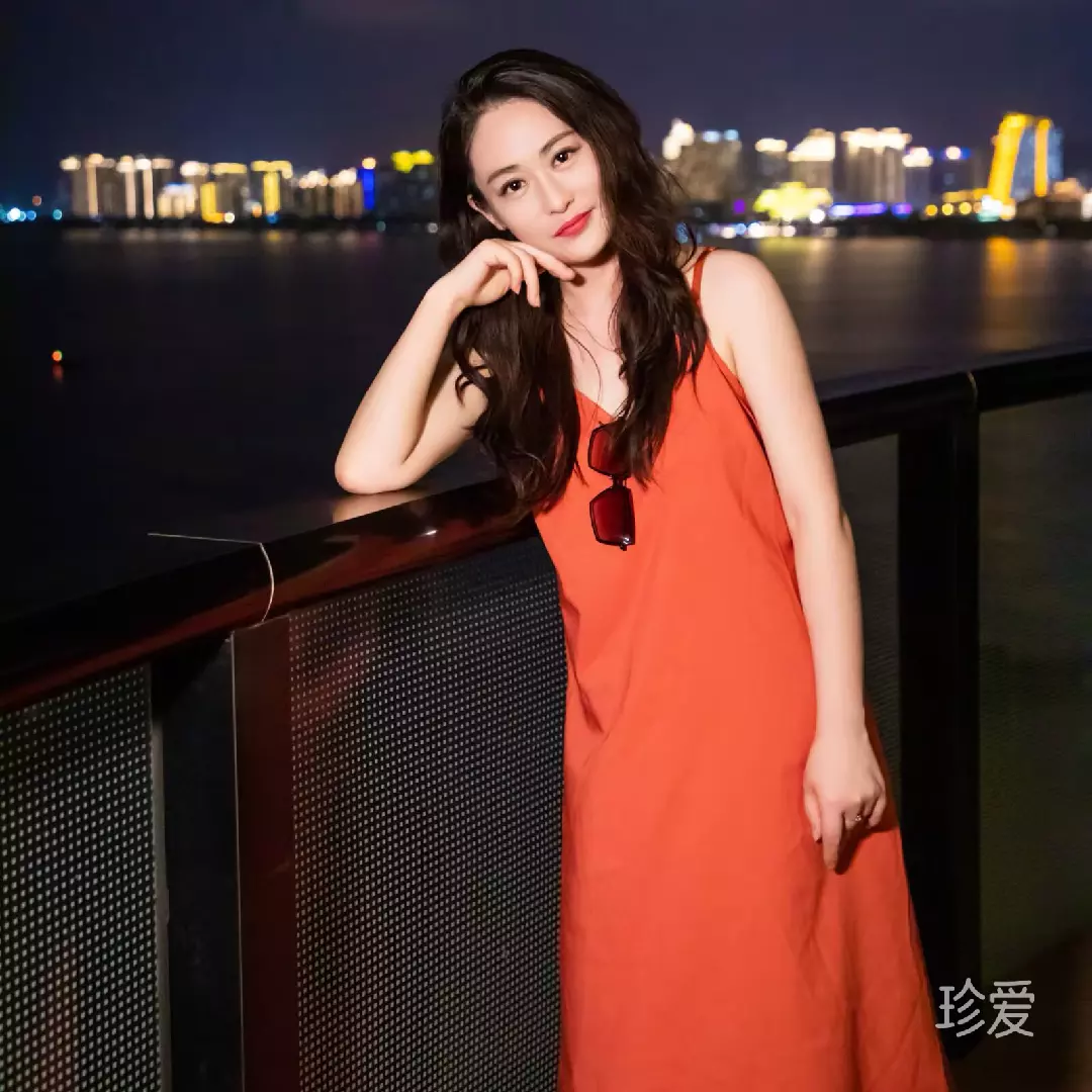 摇曳的花瓣