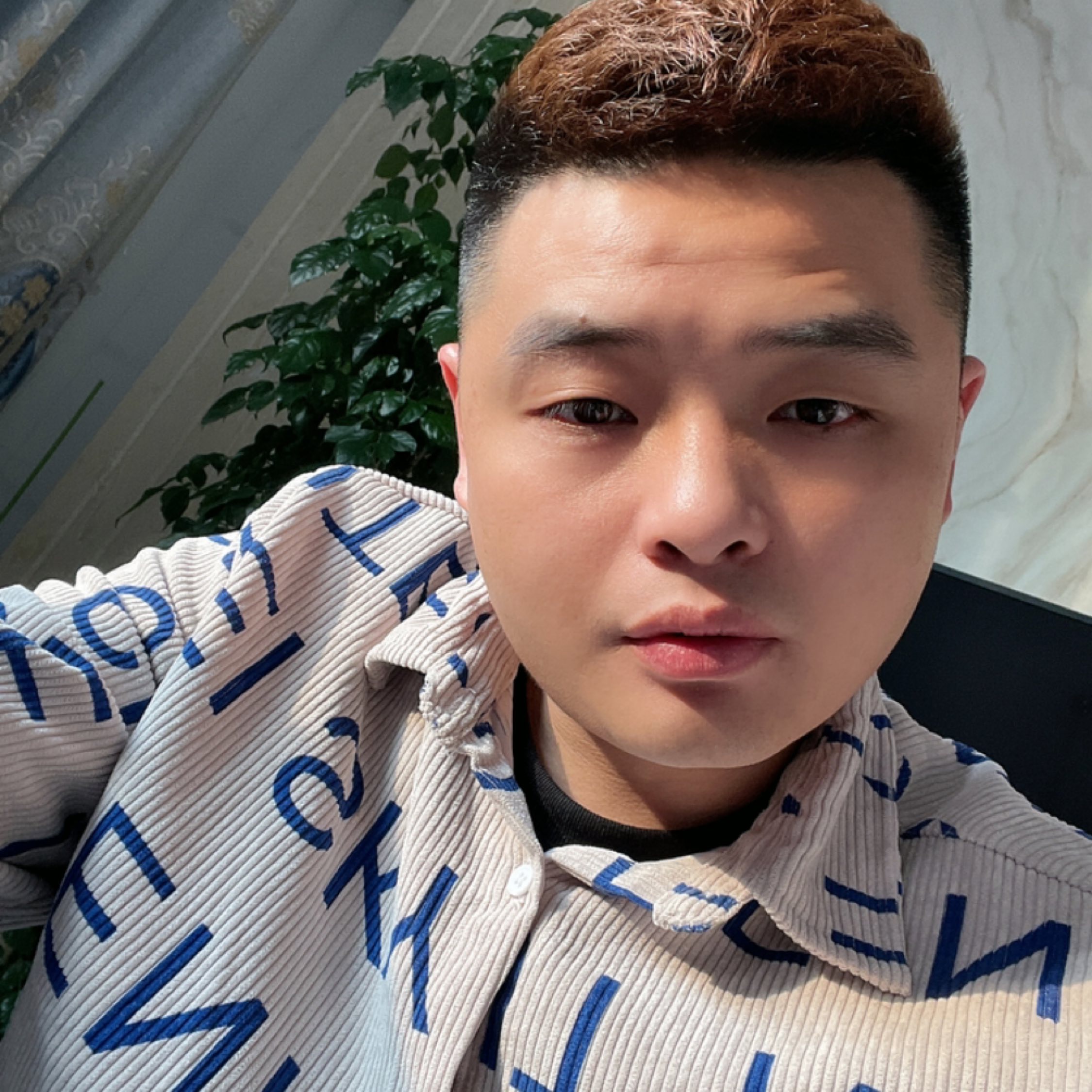 爱情输给了现实