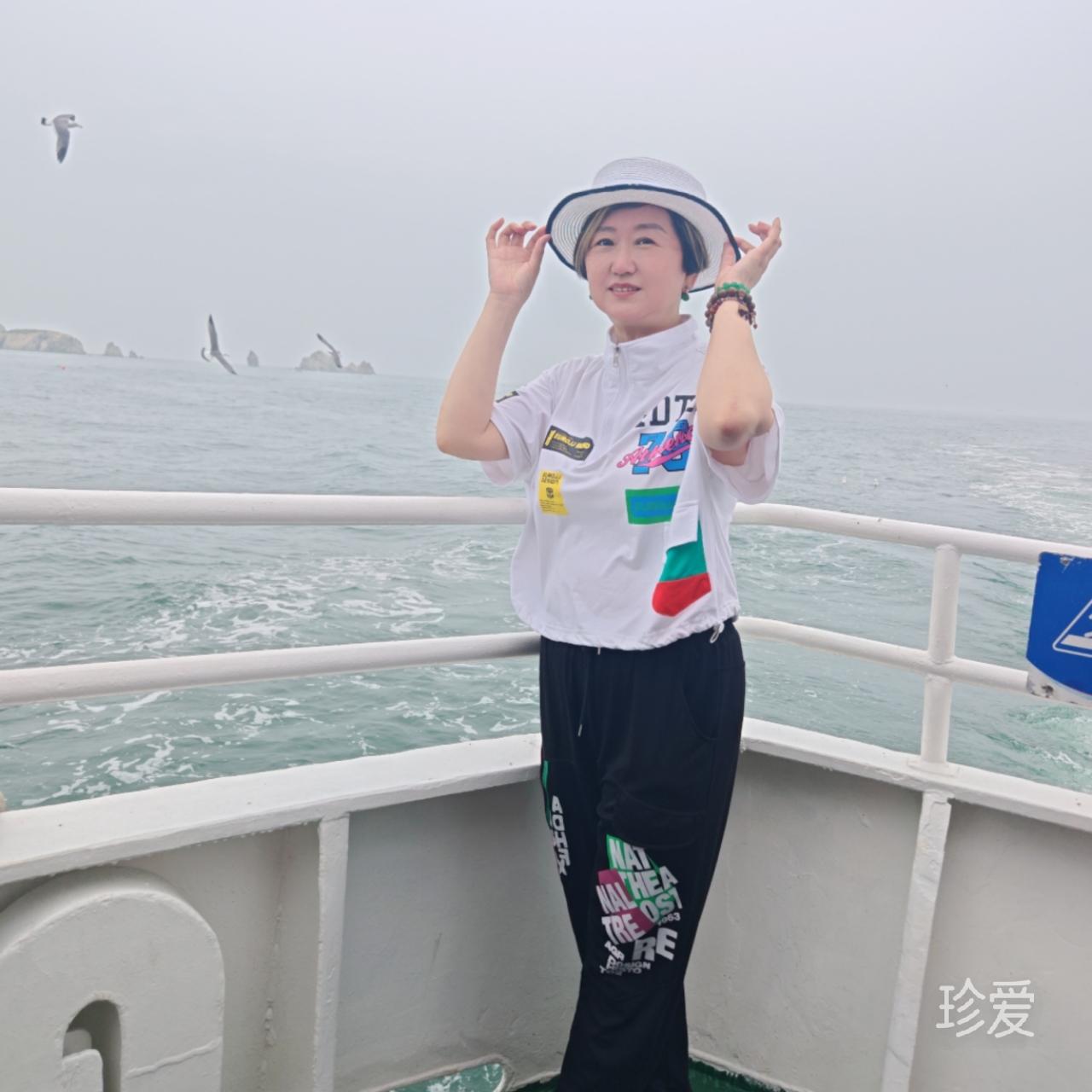 柒月