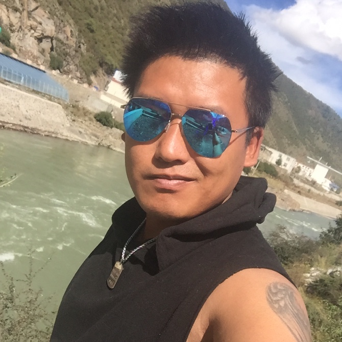 有種微笑叫丶無奈