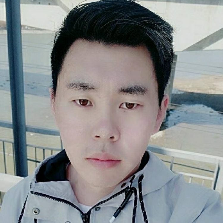 一米八二的小厂长