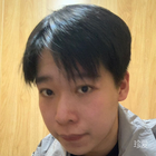 煤堆里的黑貓