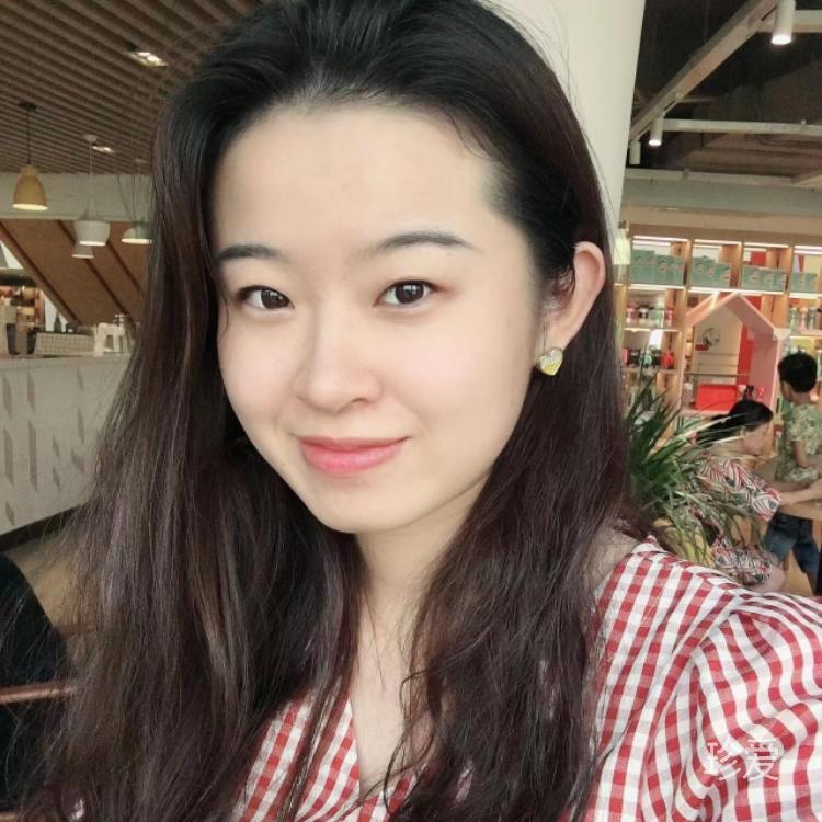 爱笑的女孩