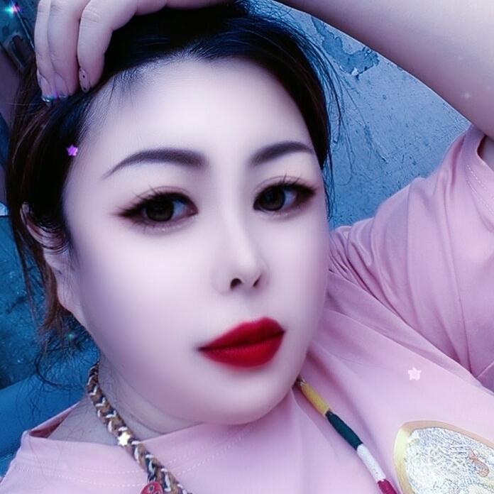 牵手共度未来