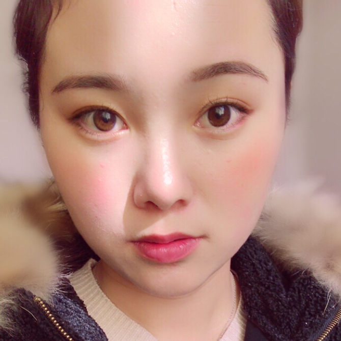 微微笑了