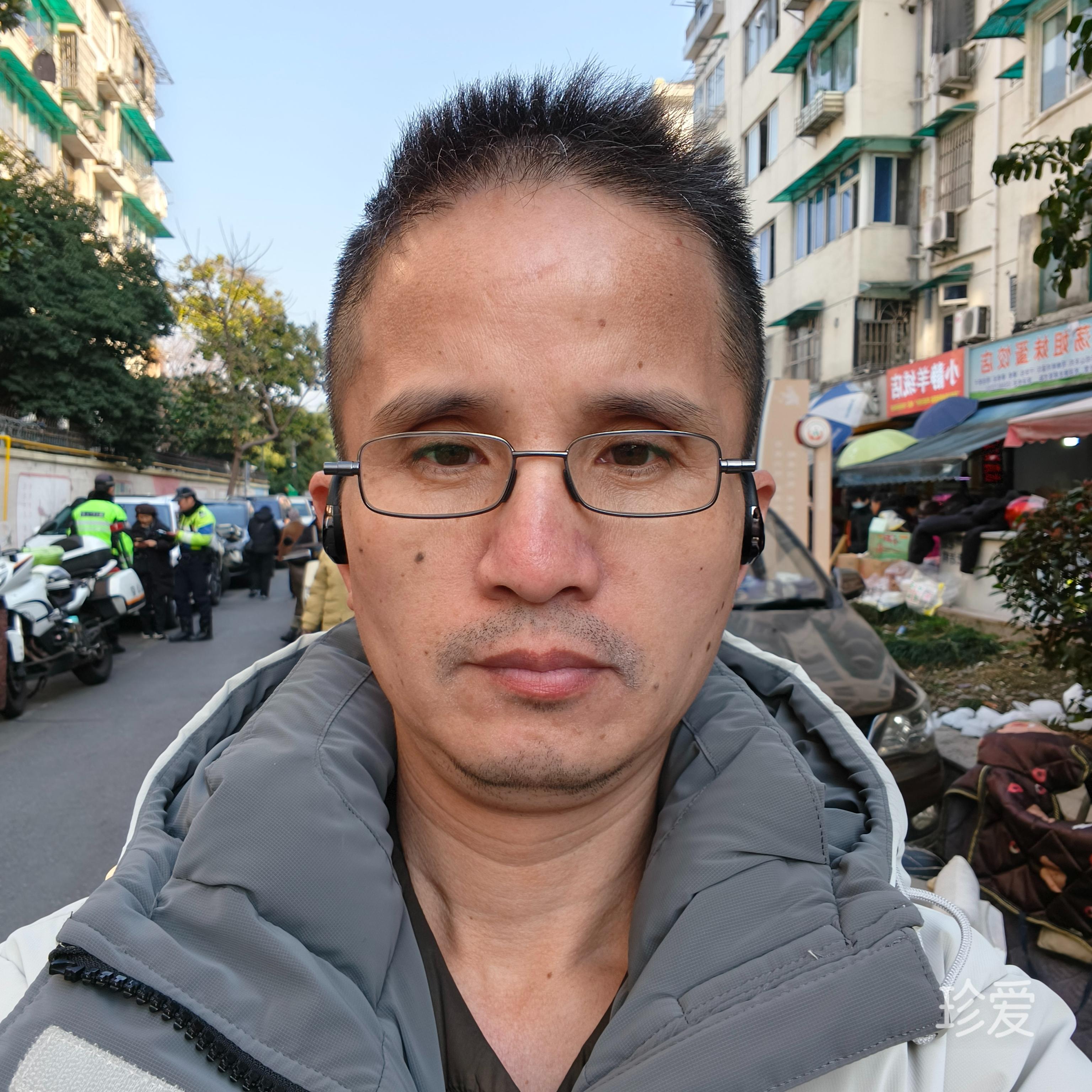 威武再晨