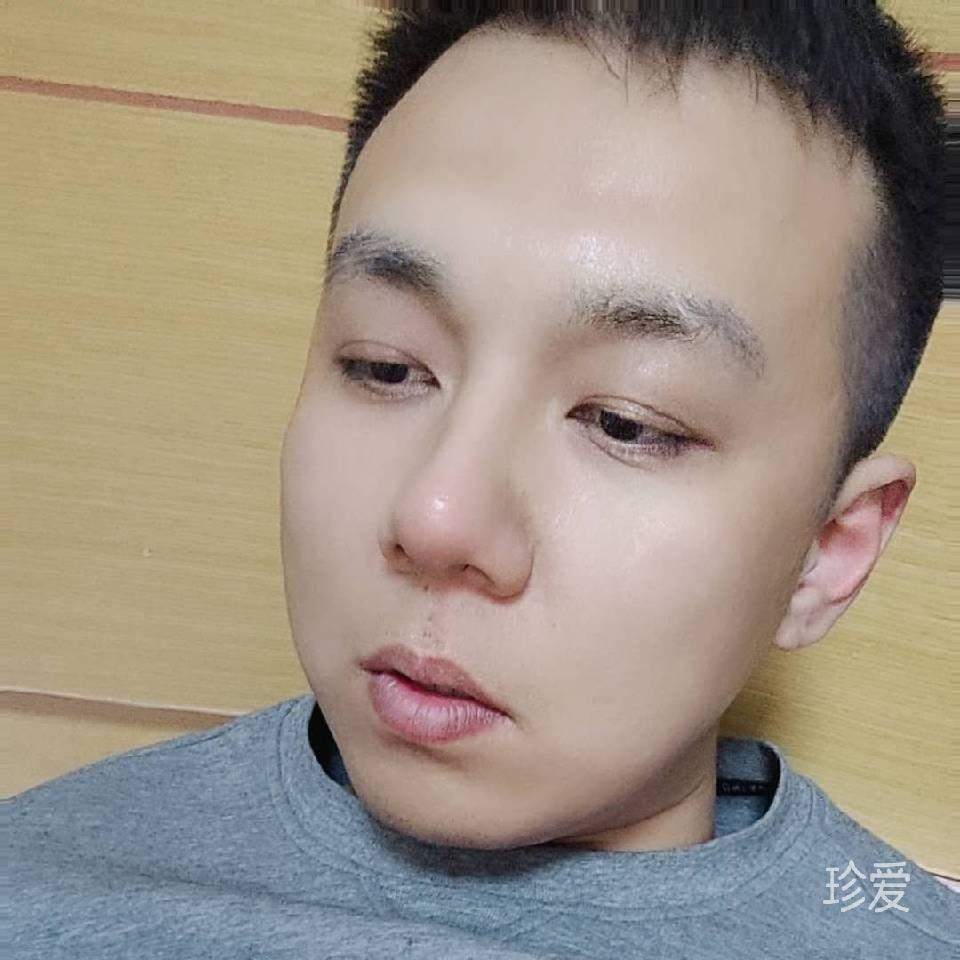 攜手同行共度余生