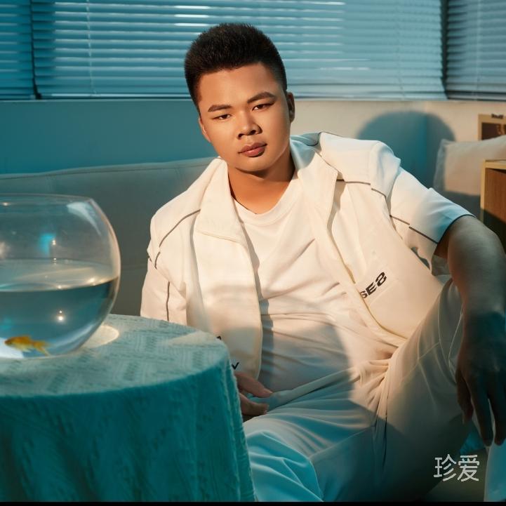 莫圣书