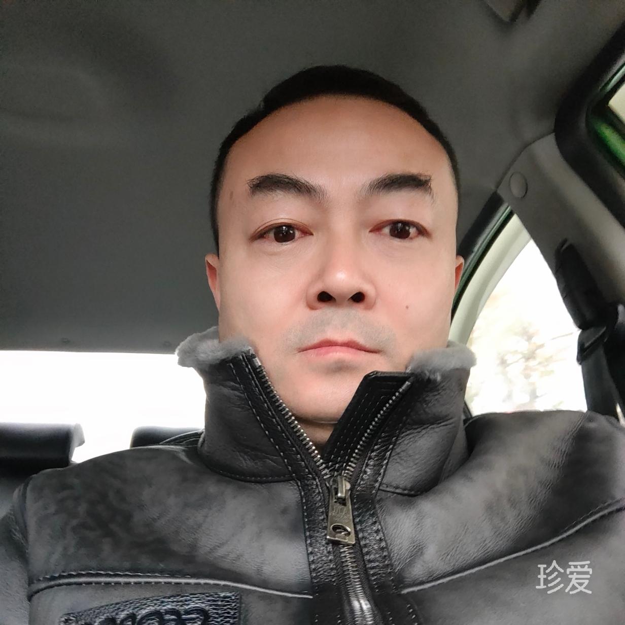 隨風(fēng)飄揚(yáng)