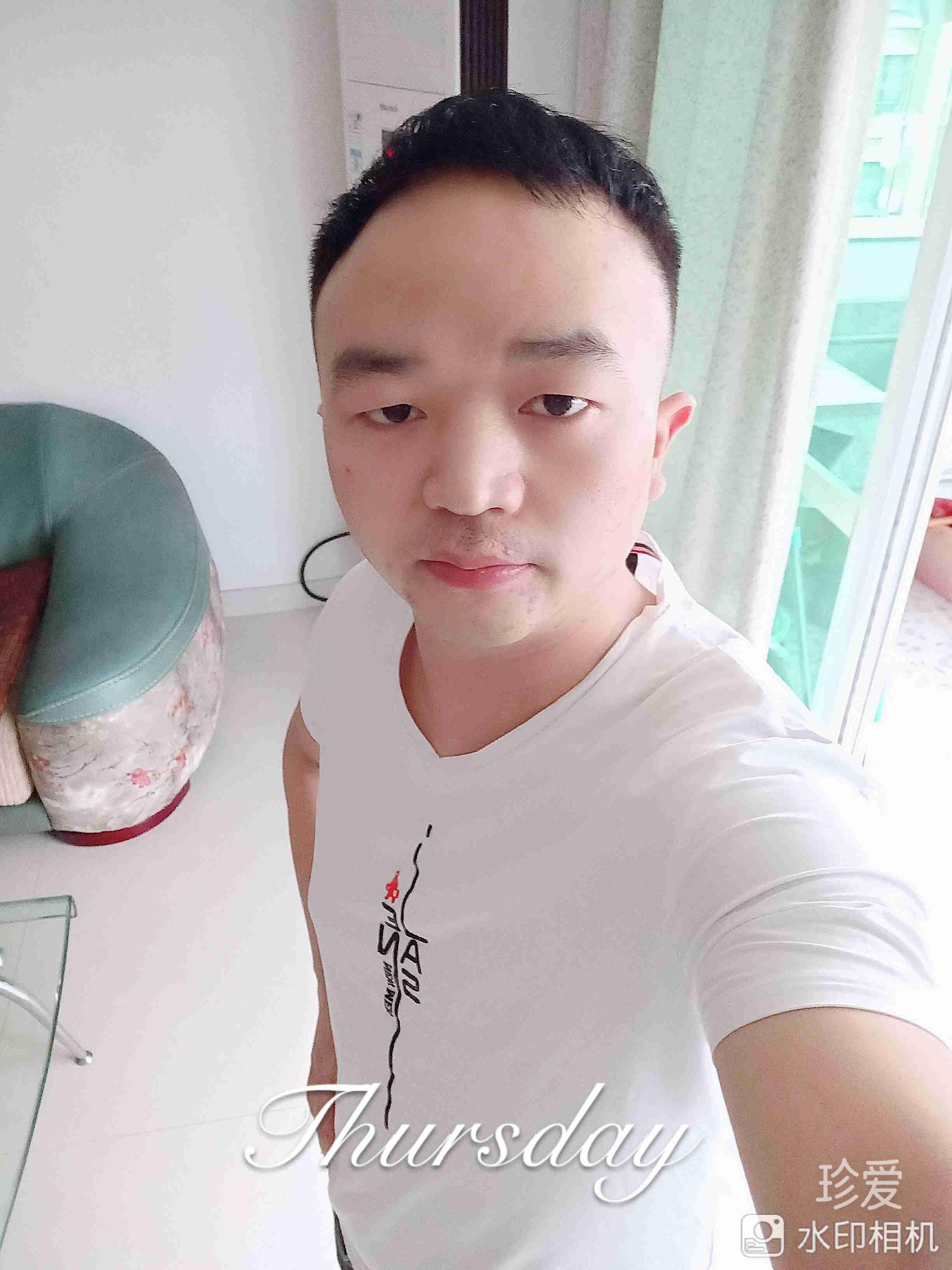 坐山頂觀花開花落