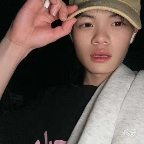 請(qǐng)叫我小丁