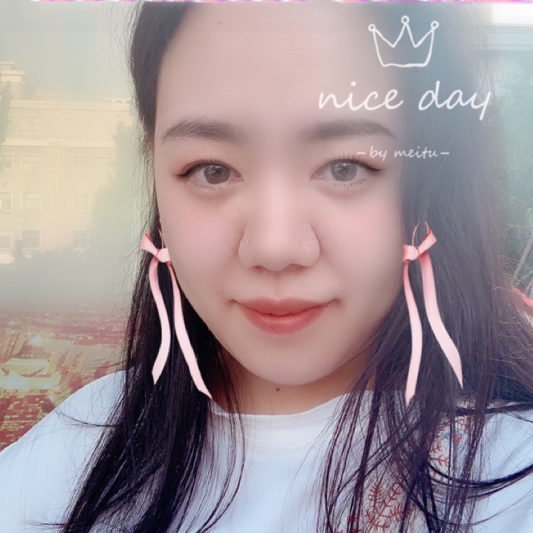 睡懶覺(jué)的貓