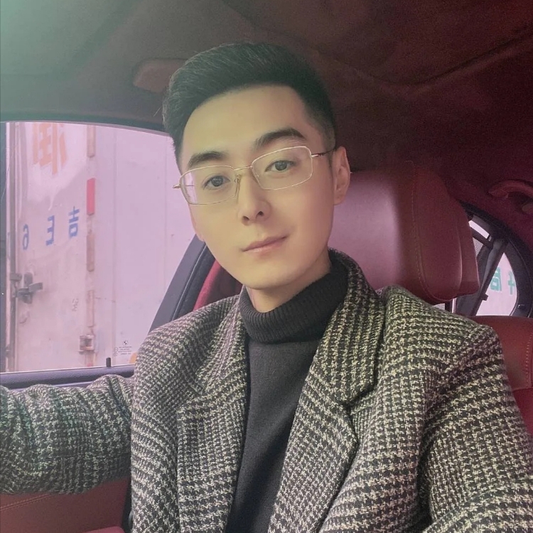 不太成熟的小男孩