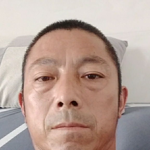 好想有個完整的家